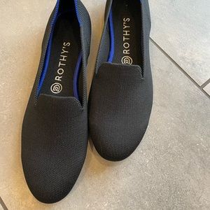 Black Rothy’s size 9